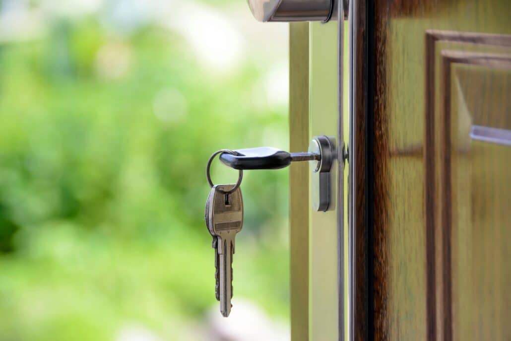 a key in an open house door